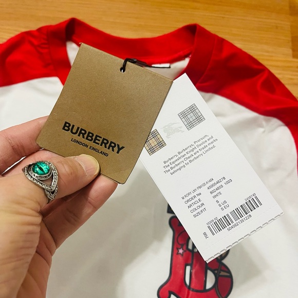 NWT Men’s Small/Women’s Medium Burberry Rory Monogram Motif Sweatshirt White/Red - Picture 9 of 14